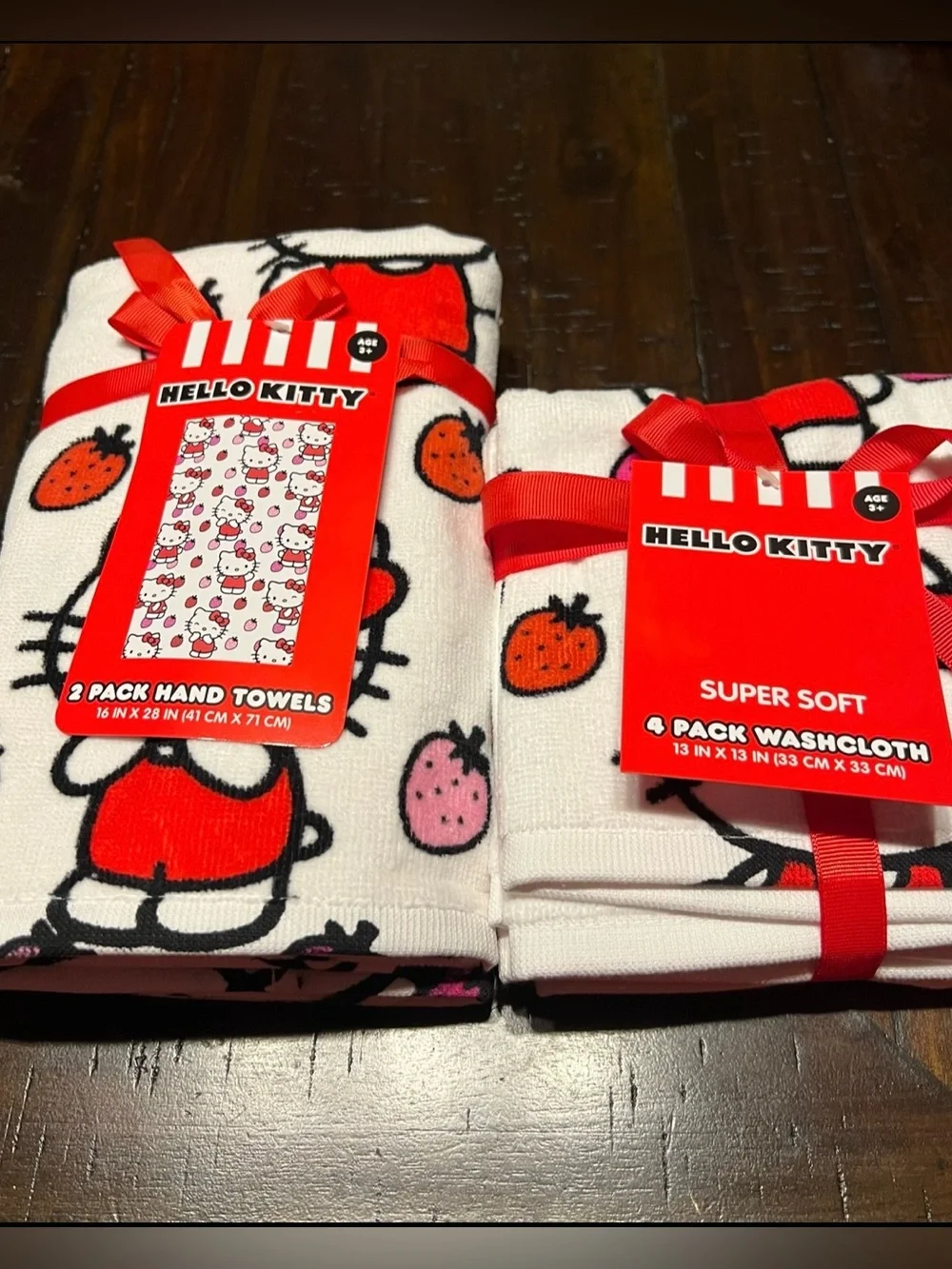 Hello Kitty Super Soft Berries Hand Towels & Washcloth Set of 6